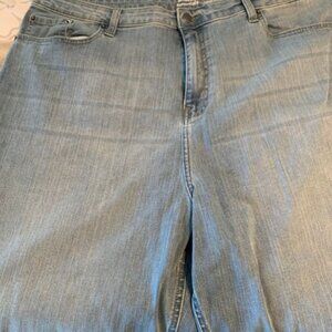 Amazon Essentials Womens High-Rise Relaxed Leg Tapered Ankle Jeans size 20